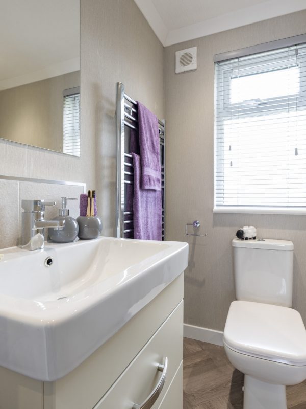 residentail park home bathroom